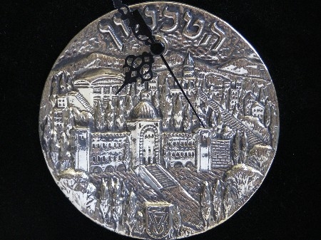 Plaque and Watch of "TECHNION"
